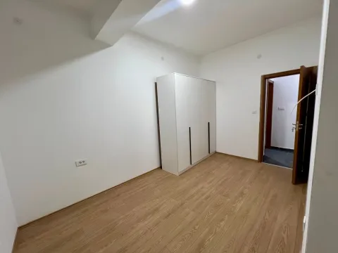 Rent, two bedroom apartment, 56m², Ljubović, Podgorica - image 8