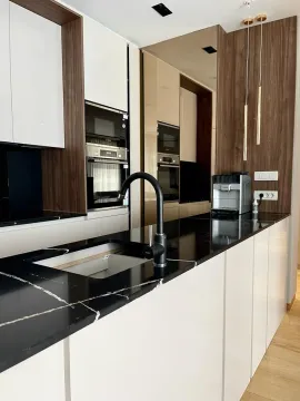 Prodaja, trosoban stan, 142m², Centar, Budva - image 3
