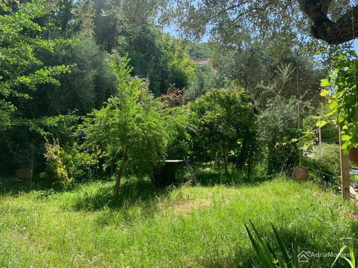 Sale, house, 350m², Prijevor, Budva