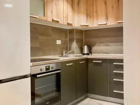 Prodaja, jednosoban stan, 46m², Centar, Bar - image 6