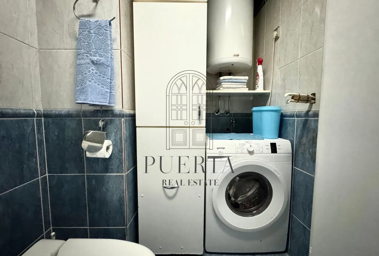 Izdavanje, dvosoban stan, 76m², Centar, Podgorica