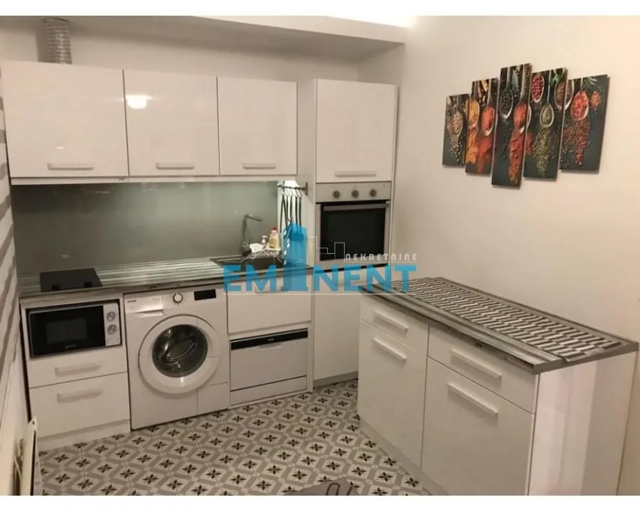 Rent, one bedroom apartment, 37m², Stari Grad, Beograd