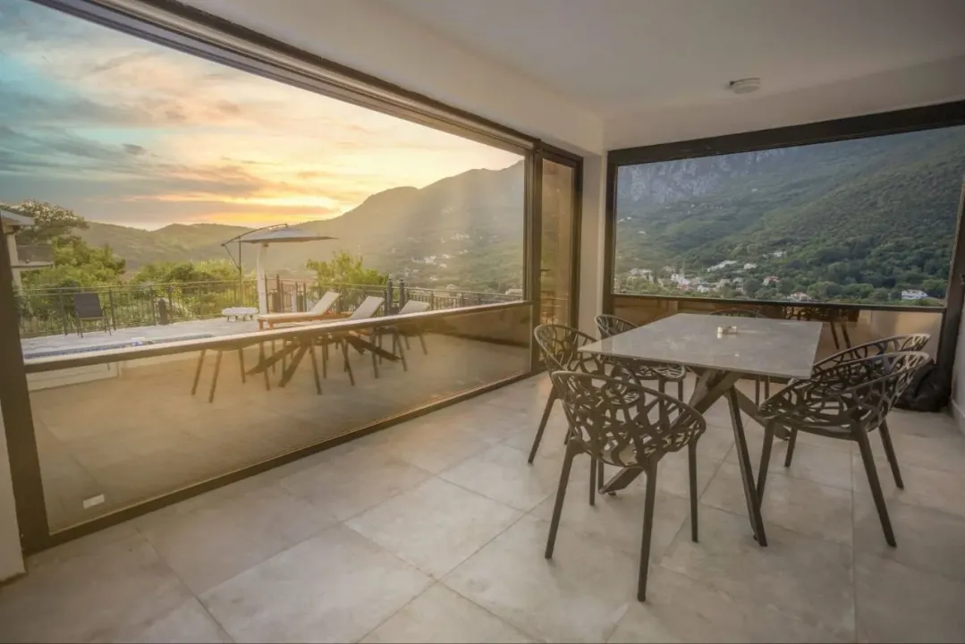 Rent, house, 130m², Kuti, Herceg Novi