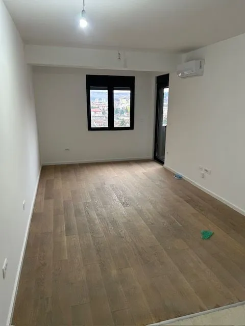 Prodaja, jednosoban stan, 43m², Stari Aerodrom, Podgorica