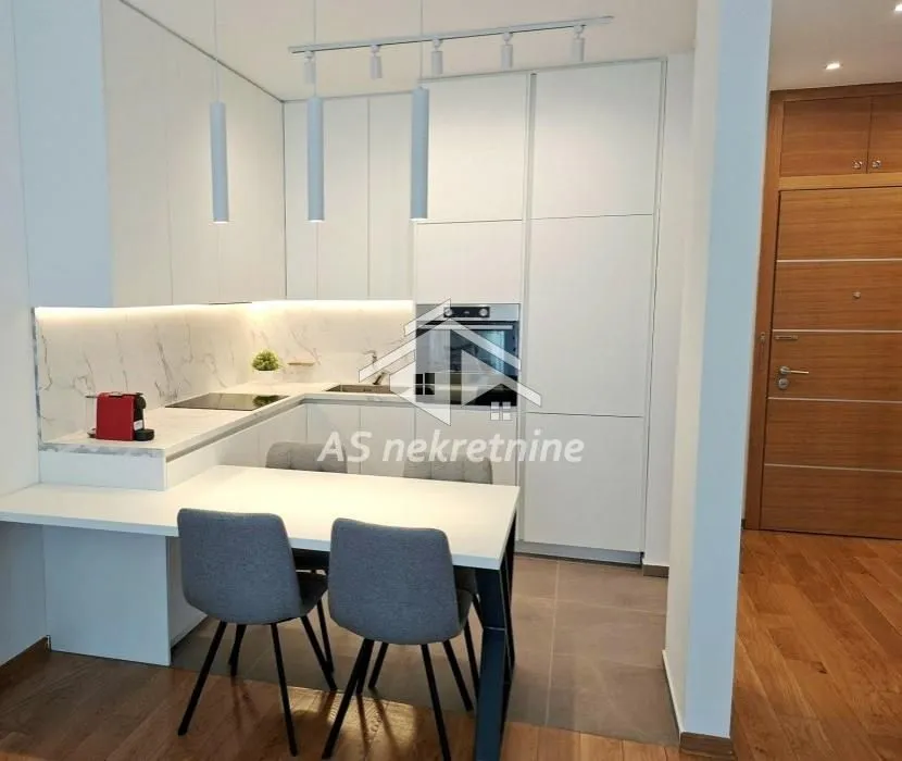 Rent, two bedroom apartment, 55m², Tašmajdan, Palilula Sve Podlokacije