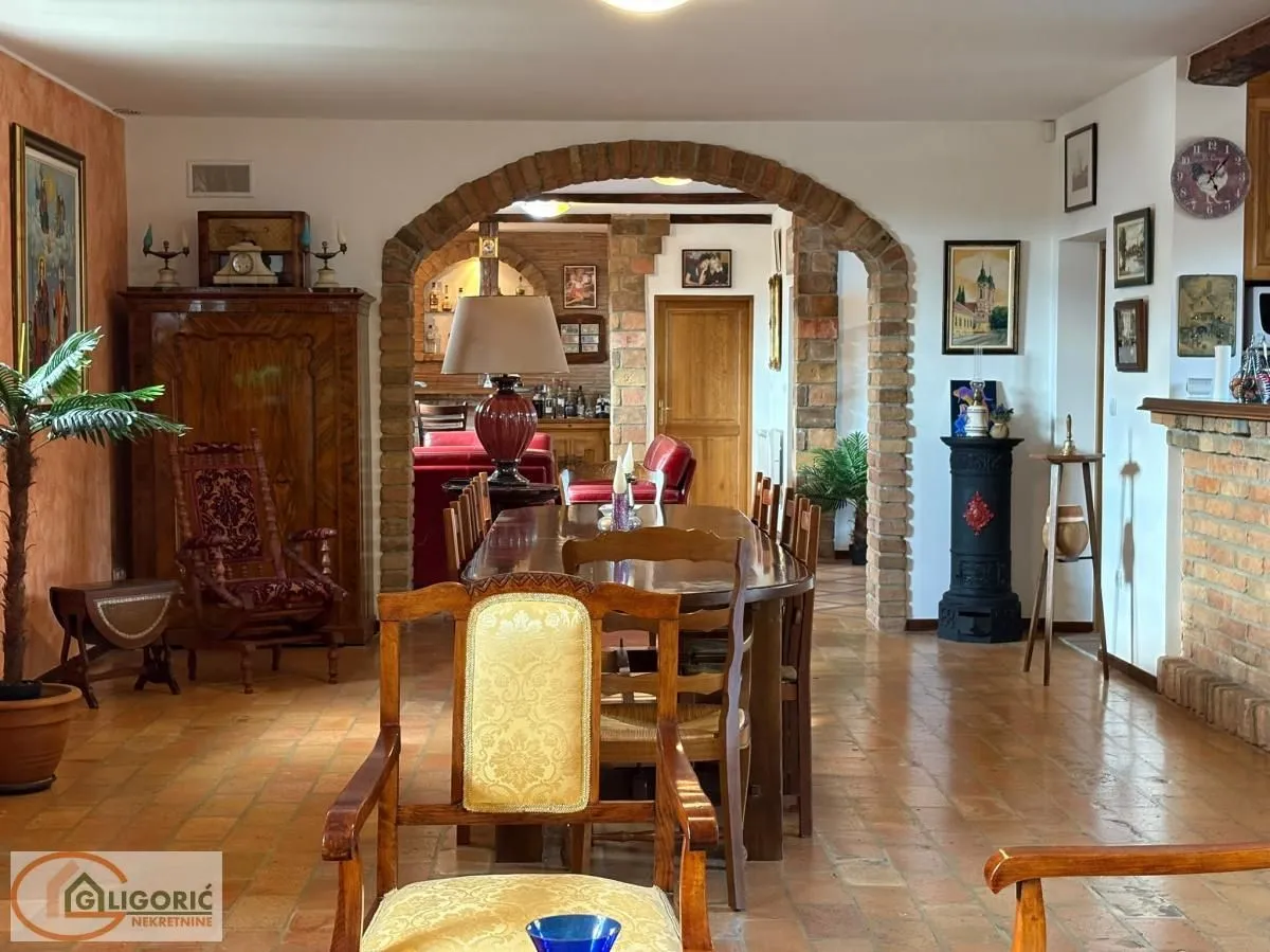 Prodaja, kuća, 730m², Pančevo, Srbija