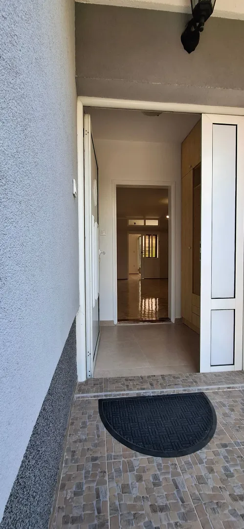 Izdavanje, jednosoban stan, 65m², Zabjelo, Podgorica