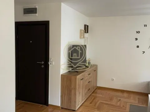 Izdavanje, trosoban stan, 64m², Voždovac Sve Podlokacije, Beograd - image 3