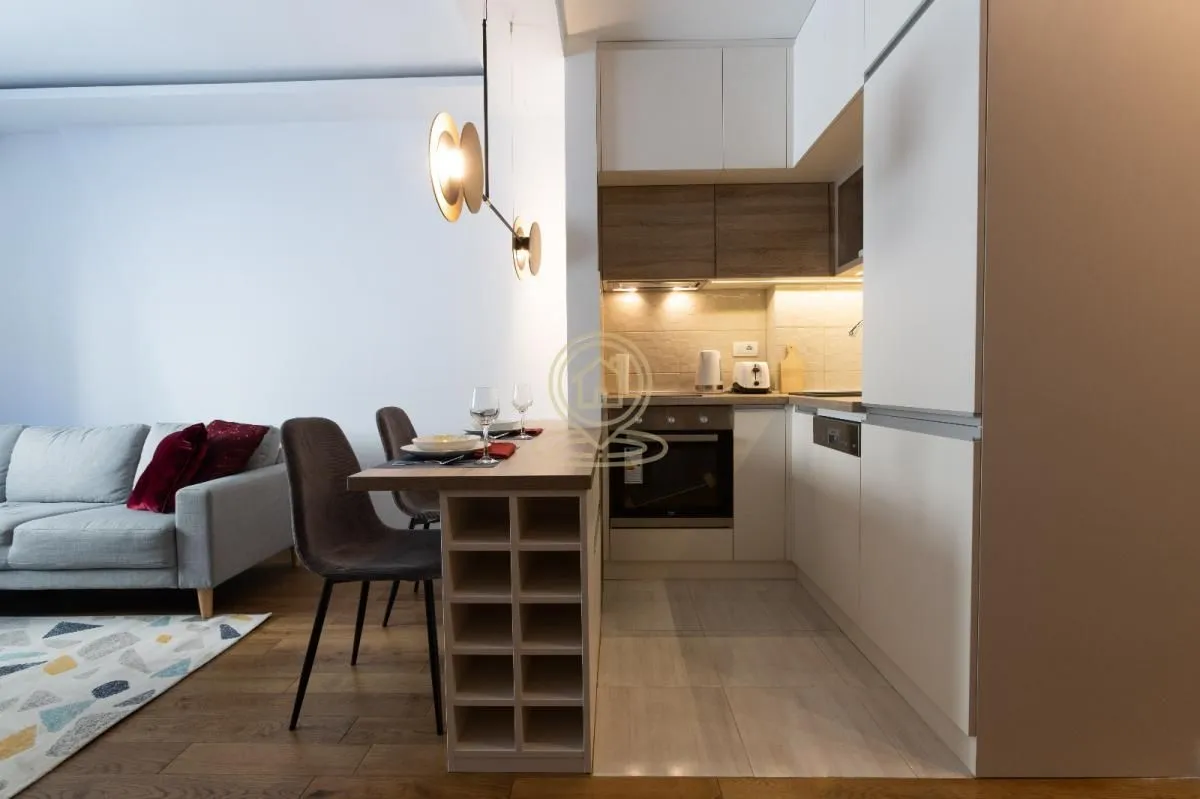 Izdavanje, jednosoban stan, 37m², Čubura, Beograd