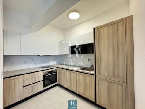 Rent, four bedroom apartment, 130m², Master Kvart, Podgorica - image 6