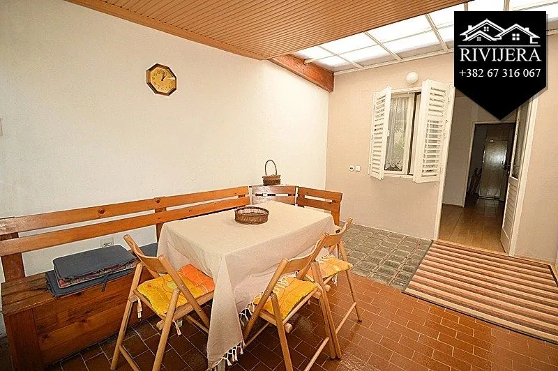 Prodaja, četvorosoban stan, 120m², Igalo, Herceg Novi