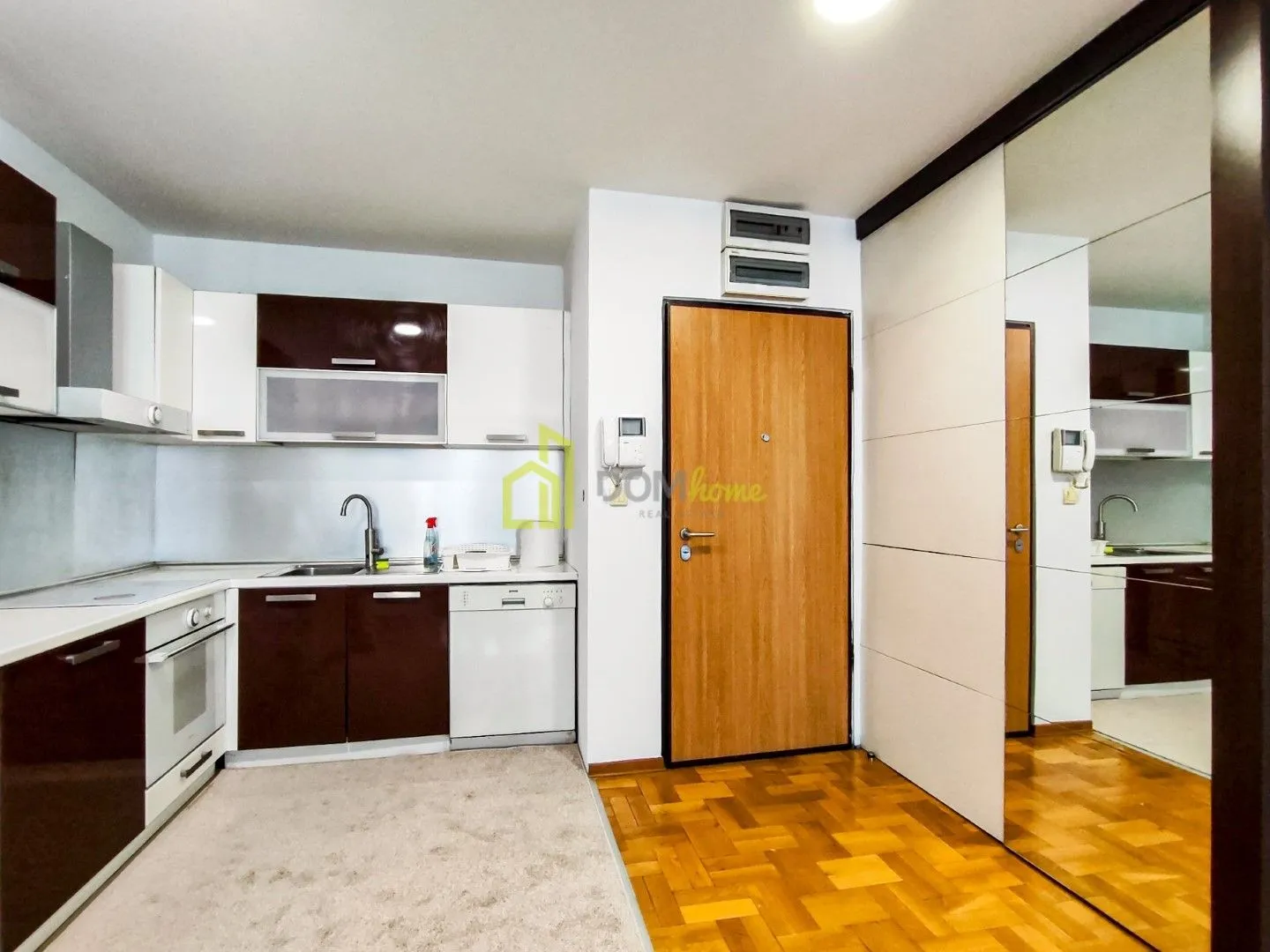 Izdavanje, jednosoban stan, 50m², Tološka šuma, Podgorica