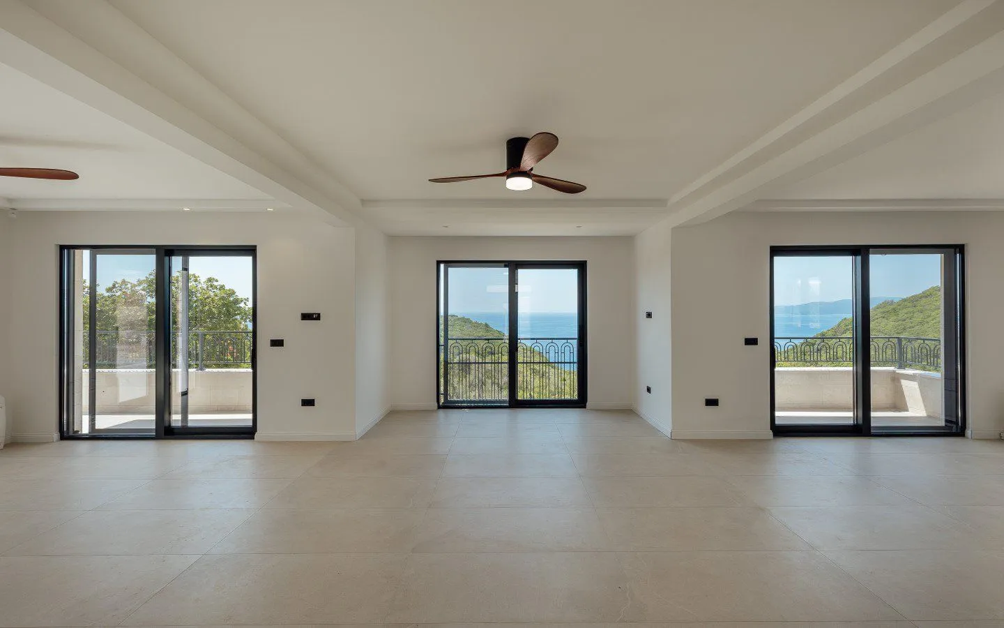 Sale, house, 318m², Reževići, Budva