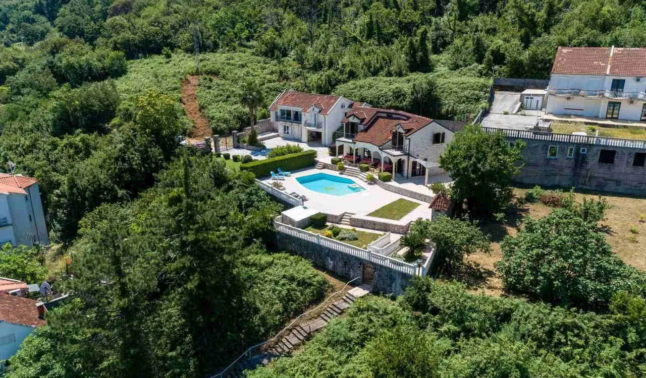 Prodaja, kuća, 278m², Stoliv, Kotor