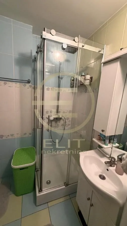 Prodaja, stan, 92m², Novi Sad Sve Podlokacije, Novi Sad