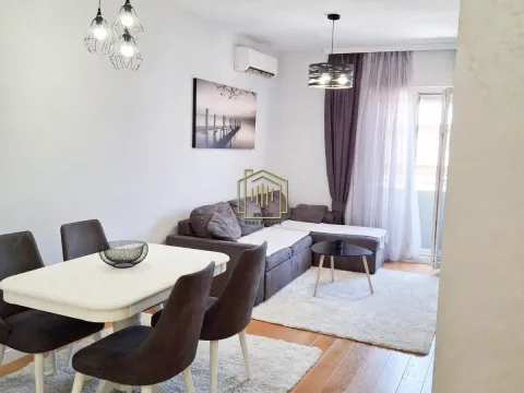 Prodaja, jednosoban stan, 40m², Central Point, Podgorica