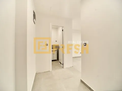 Rent, office space, 95m², City Kvart, Podgorica - image 16
