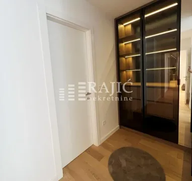 Rent, four bedroom apartment, 114m², Stari Grad, Beograd - image 15