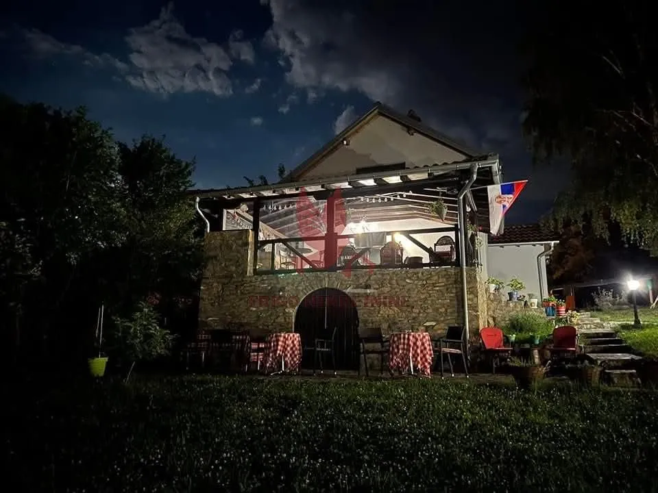 Sale, house, 400m², Koraćica, Mladenovac