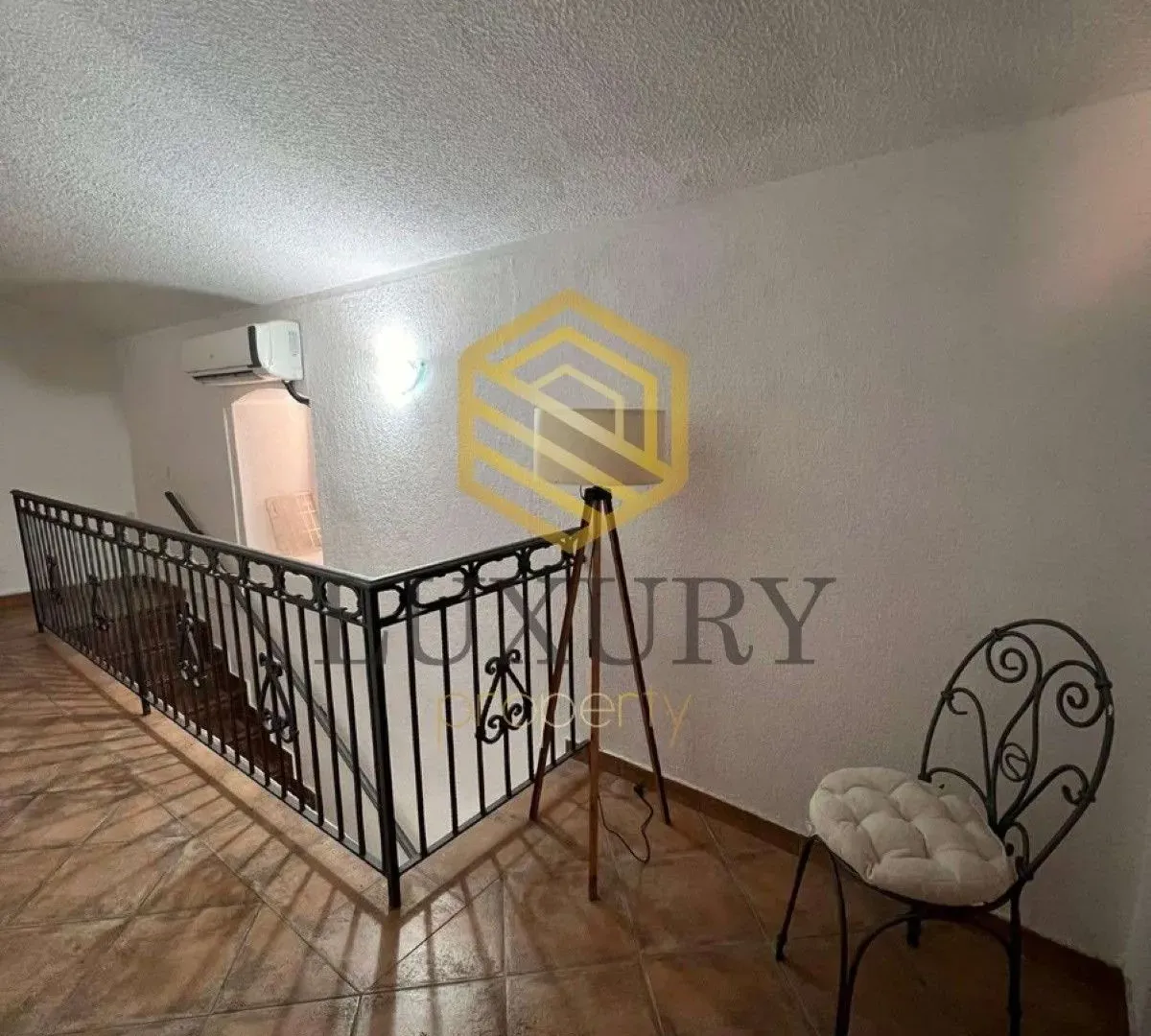 Sale, house, 425m², Rijeka Reževići, Budva
