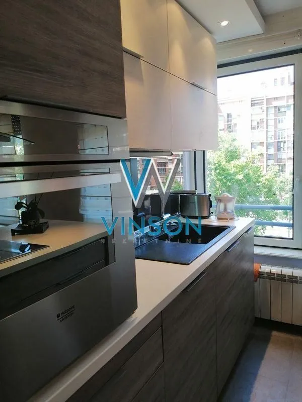 Izdavanje, trosoban stan, 90m², Bulevar Oslobodjenja, Novi Sad Sve Podlokacije