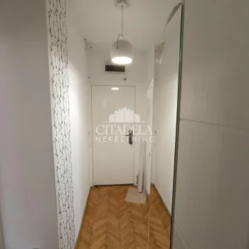 Prodaja, jednosoban stan, 31m², Cerak, Beograd - image 2