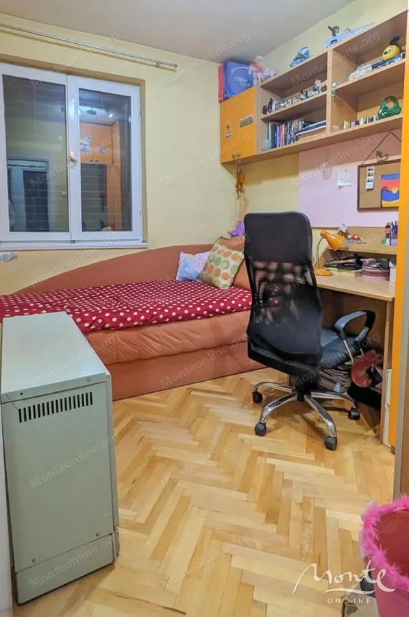 Prodaja, četvorosoban stan, 92m², Lepa Kata, Podgorica