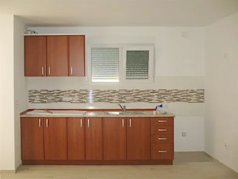 Sale, house, 200m², Meterizi, Ulcinj - image 14