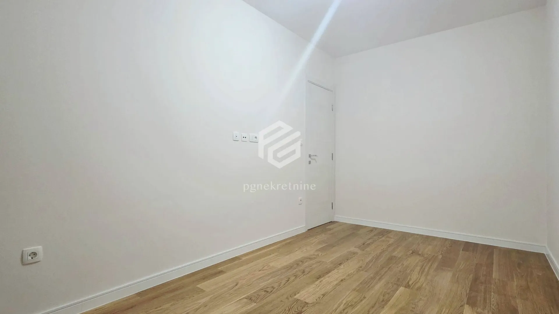 Rent, one bedroom apartment, 43m², Central Point, Podgorica