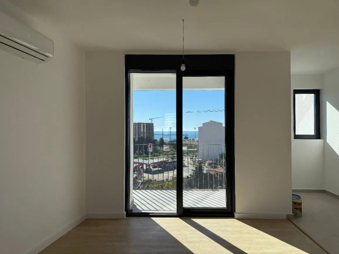 Sale, three bedroom apartment, 73m², Ilino, Bar