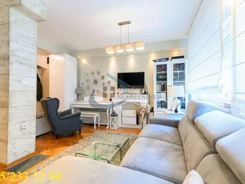 Prodaja, dvosoban stan, 74m², Crveni Krst, Beograd