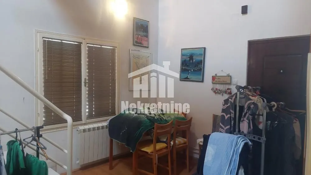 Sale, house, 250m², Voždovac Sve Podlokacije, Beograd