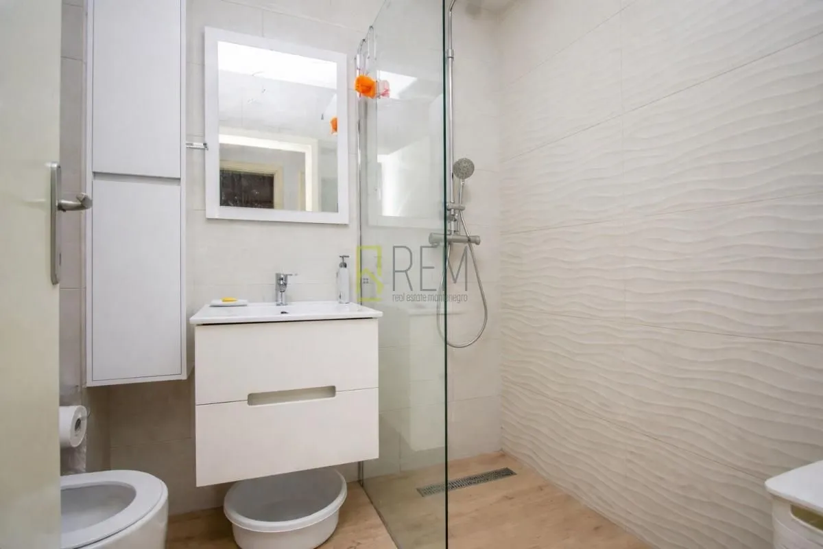Prodaja, trosoban stan, 92m², Ljubović, Podgorica