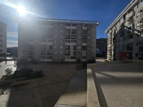 Rent, one bedroom apartment, 46m², City Kej, Podgorica - image 12