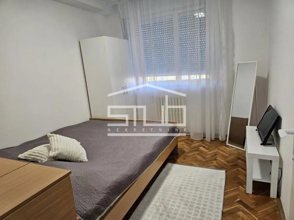 Rent, four bedroom apartment, 94m², Palilula Sve Podlokacije, Beograd