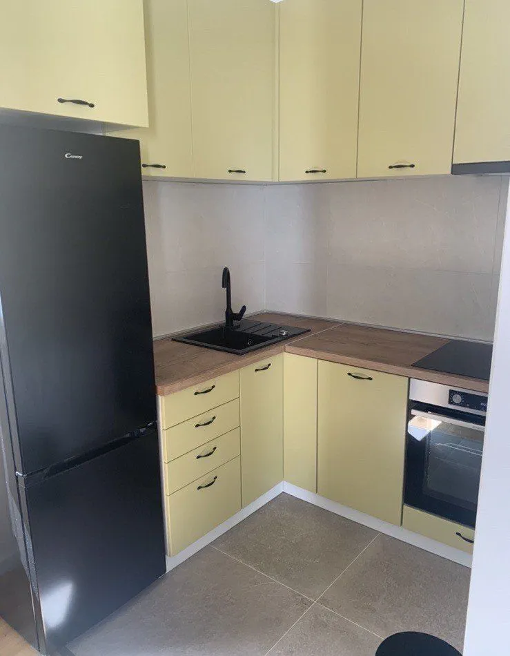 Izdavanje, jednosoban stan, 42m², Centar, Podgorica