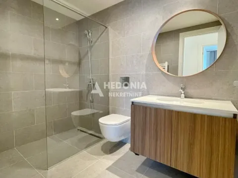 Izdavanje, trosoban stan, 90m², Savski Venac, Beograd - image 10