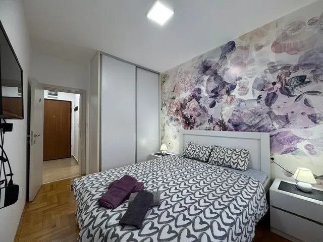 Rent, one bedroom apartment, 45m², Centar, Budva