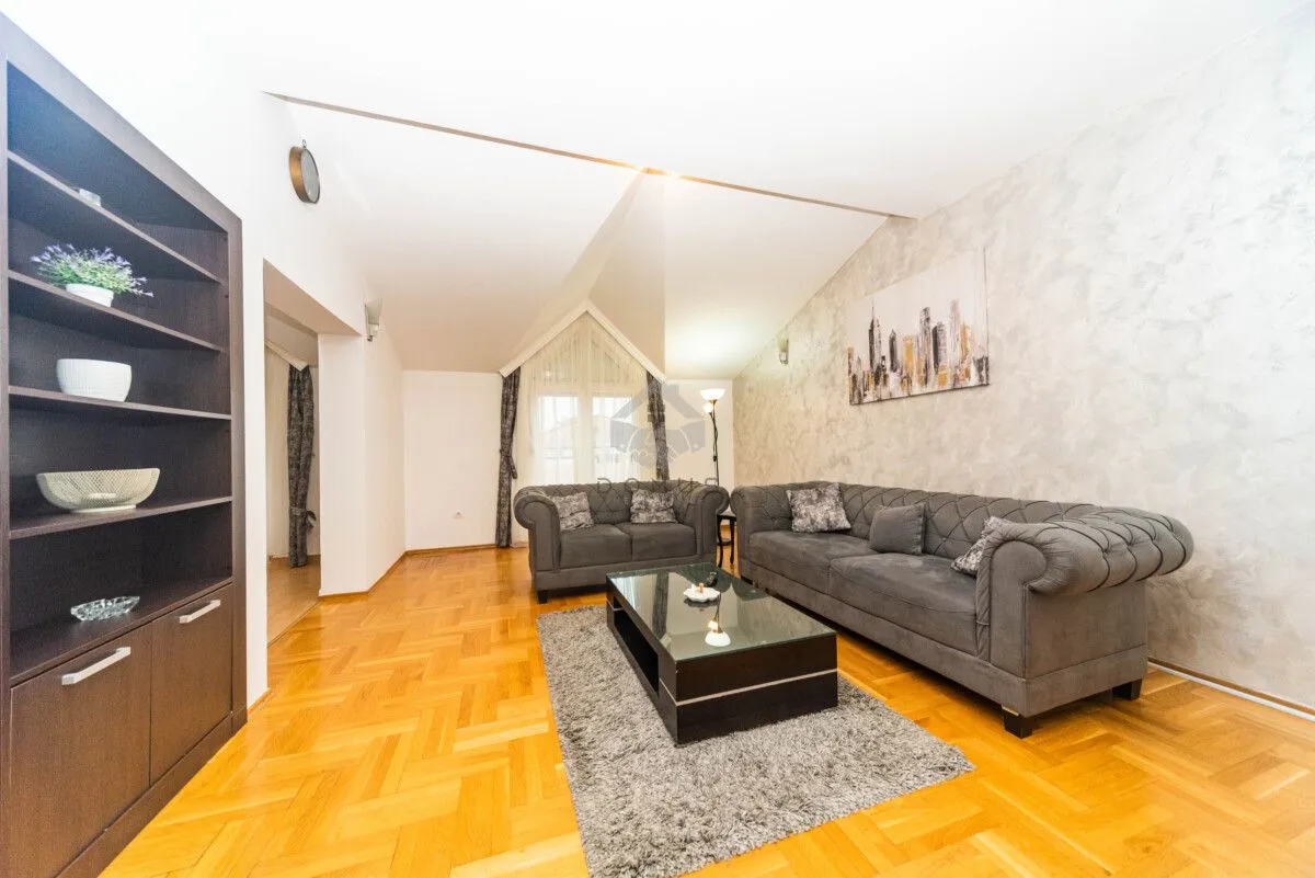 Izdavanje, dvosoban stan, 115m², Tološi, Podgorica