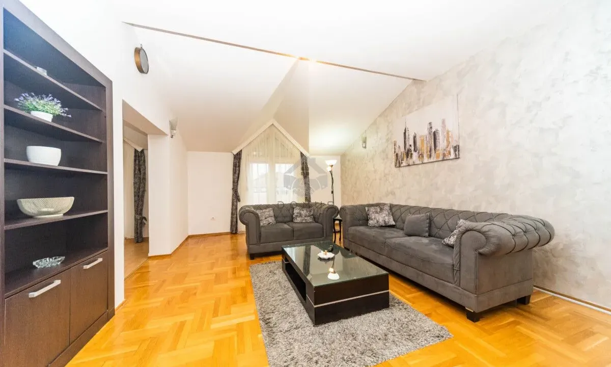 Izdavanje, dvosoban stan, 115m², Tološi, Podgorica