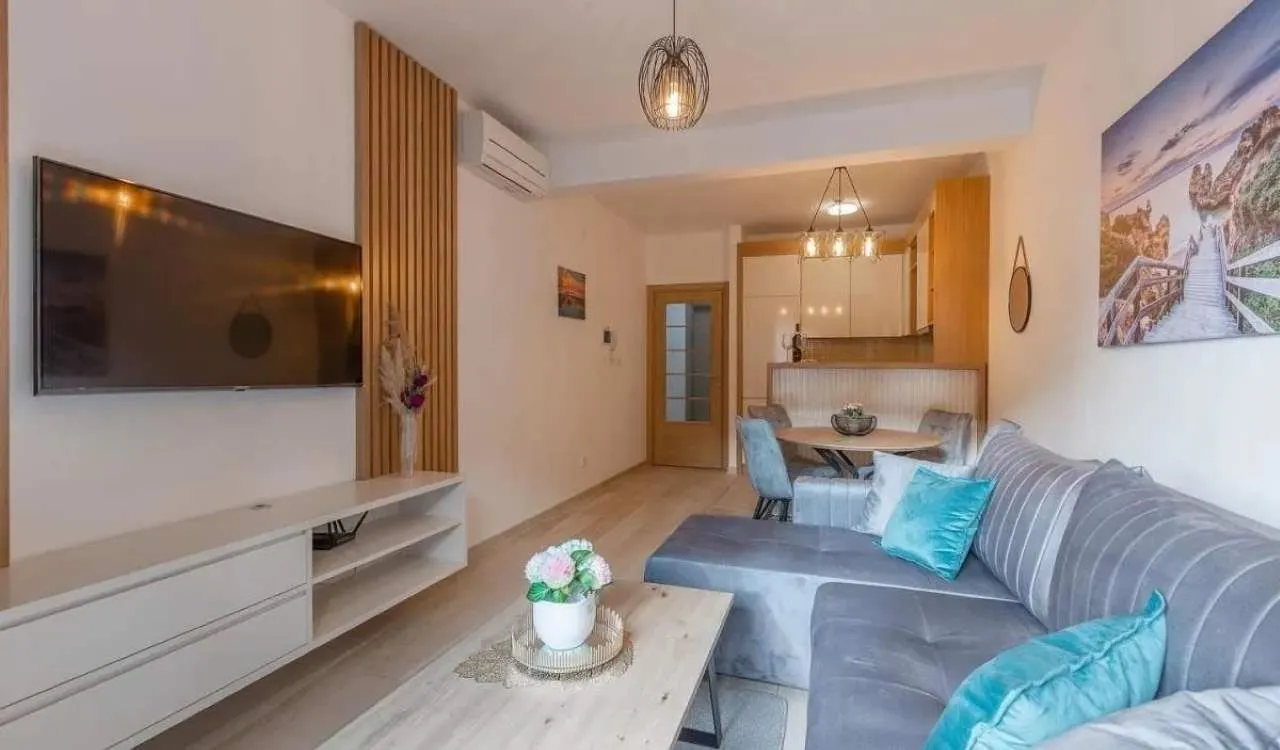 Sale, two bedroom apartment, 61m², Pržno, Budva