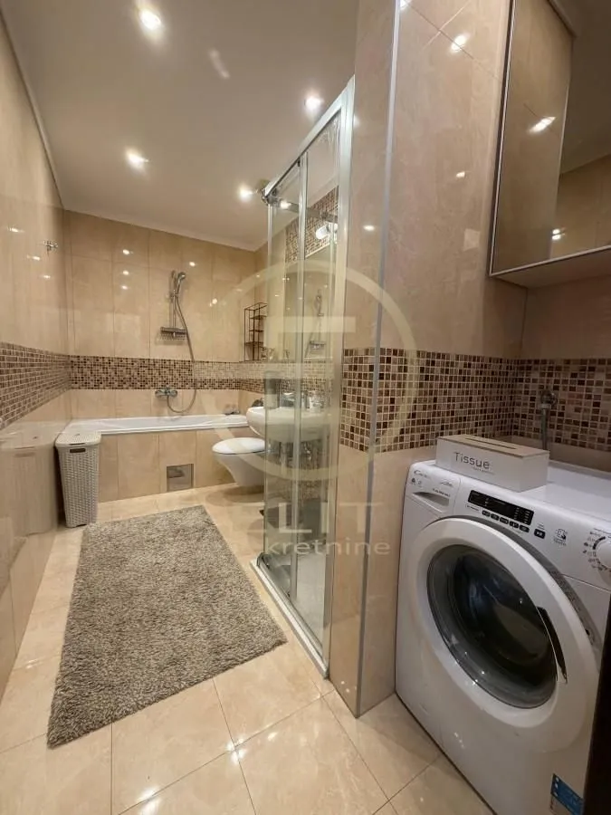 Prodaja, stan, 105m², Liman 3, Novi Sad Sve Podlokacije