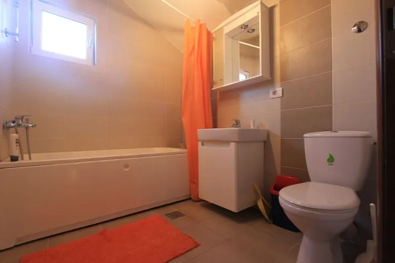 Prodaja, kuća, 170m², Lepetani, Tivat