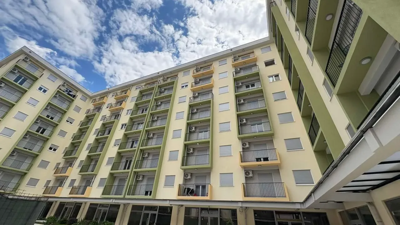 Sale, one bedroom apartment, 40m², Pobrežje, Podgorica