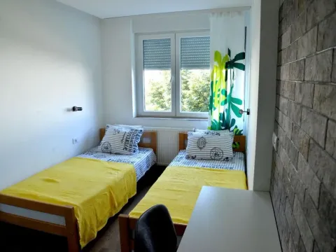 Izdavanje, trosoban stan, 61m², Centar, Niš - image 8