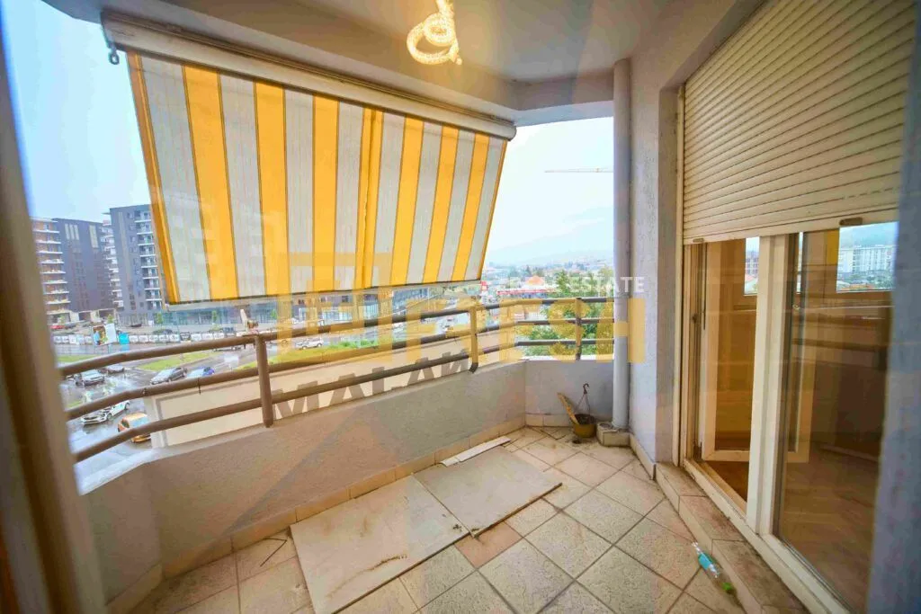Prodaja, trosoban stan, 112m², Stari Aerodrom, Podgorica