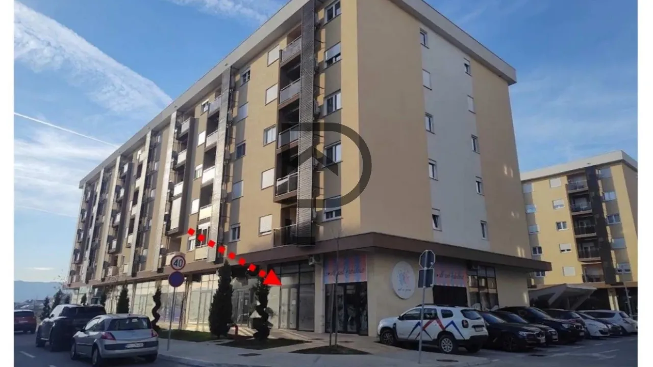 Izdavanje, poslovni prostor, 74m², New City, Podgorica