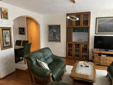 Rent, two bedroom apartment, 75m², Preko Morače, Podgorica - image 9