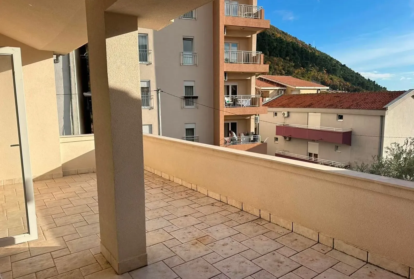 Sale, two bedroom apartment, 82m², Lazi, Budva