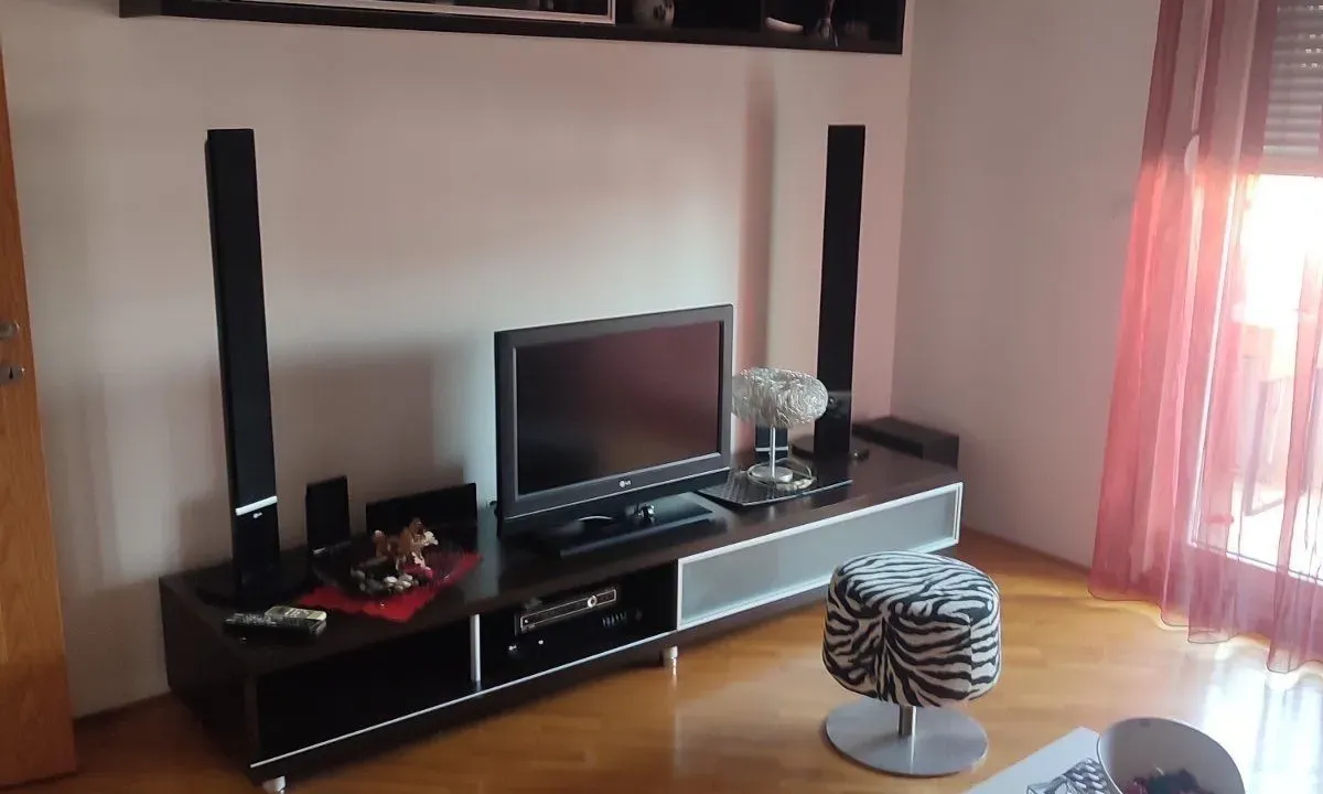 Rent, one bedroom apartment, 50m², Preko Morače, Podgorica